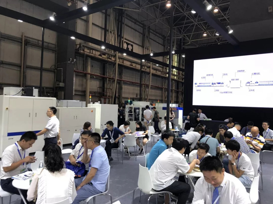 ag贵宾厅坚持自主创新，多部设备首次公开亮相 | 电子制造自动化展报道